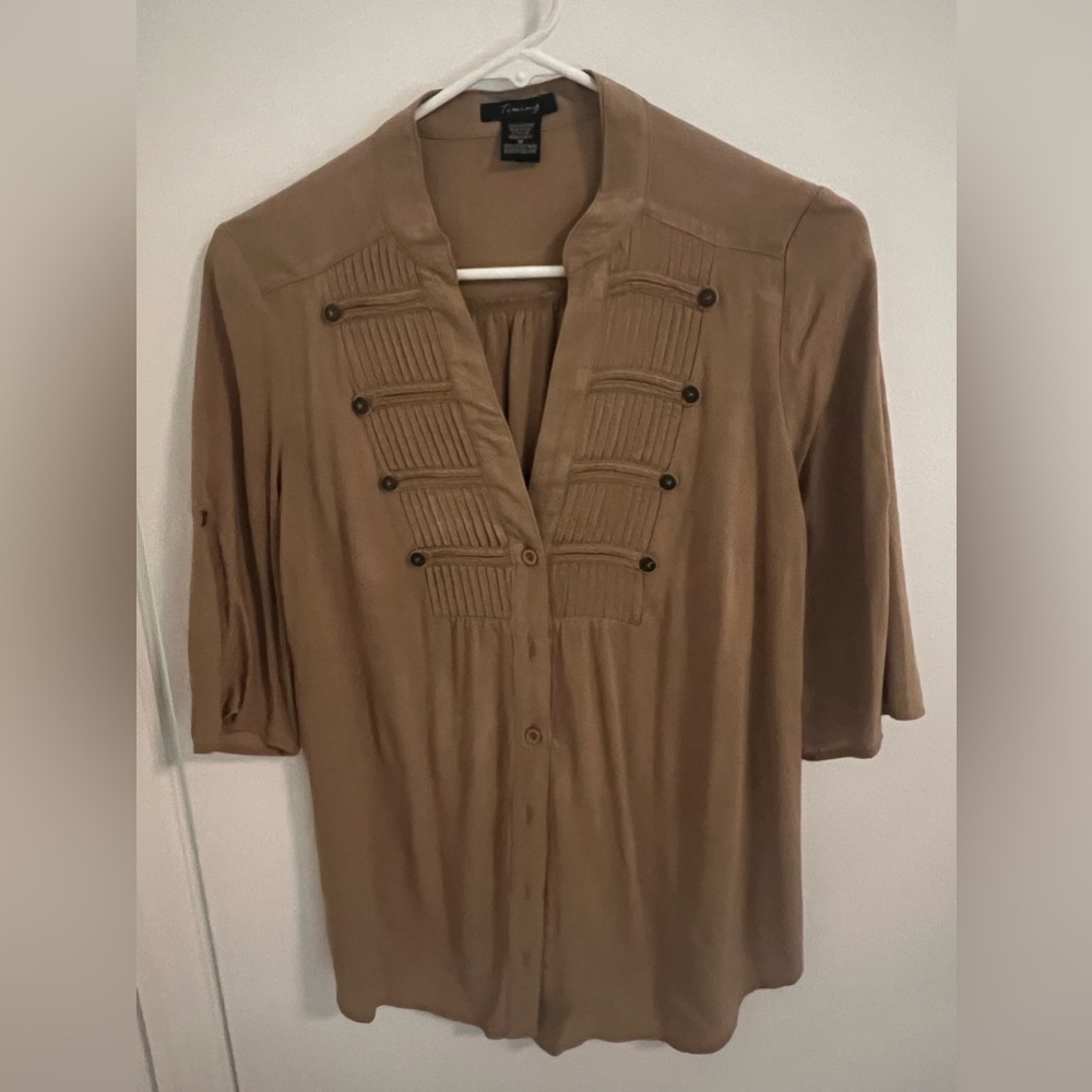 Camel blouse with buttons - Size M